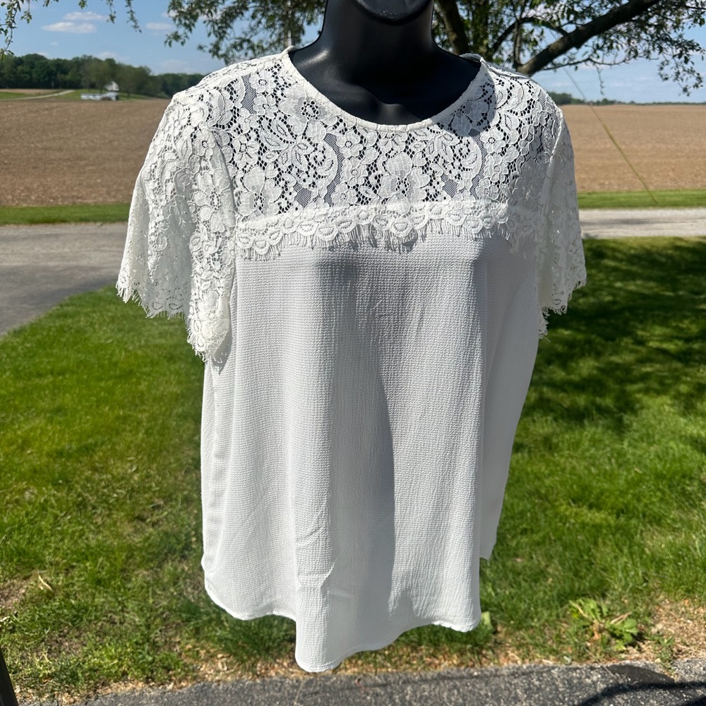 NWT - Boutique Inventory - Lace Blouse